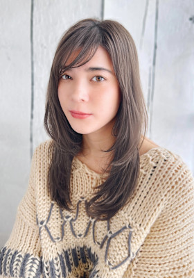 20代30代40代　ミセス透明感小顔くびれレイヤーロング