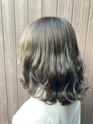 オリーブカラー