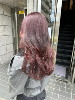 ピンクブラウン　エアリーロング　ゆるふわ