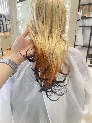 オレンジ×ブラック　裾カラー