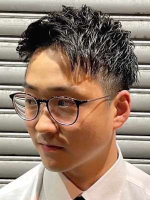 夏にぴったり！ショートアップバング