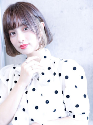 切りっぱなしボブ　インナーボブ