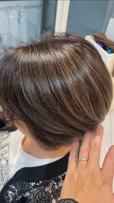 アフター → ビフォア　右にスワイプ【白髪染め/脱白髪染め】