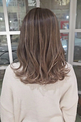 20代30代ダブルカラーブリーチ透明感グラデーション