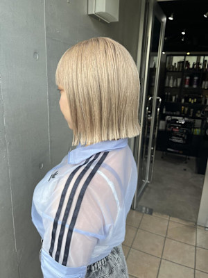 切りっぱなしボブ　ヘイリーボブ　タッセルボブ