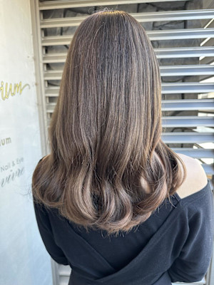 透明感ブラウン