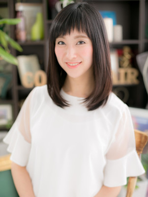 黒髪ダークアッシュオン眉斜めバングセミディ　アッシュブラック