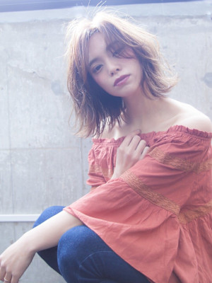 ショコラベージュ外ハネカール　ボブウルフ　前髪