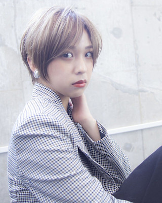 マッシュショート×マロンベージュ　前髪