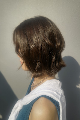 オリーブベージュ×くびれボブ