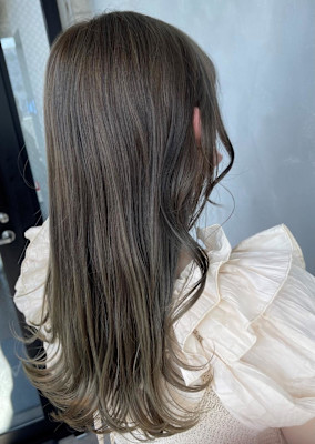 オリーブグレージュ/アッシュグレージュ/深み透明感カラー