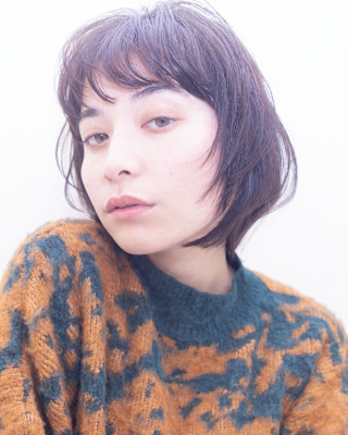 伸ばしかけにもおすすめ　セミディスタイル　ハッシュカット