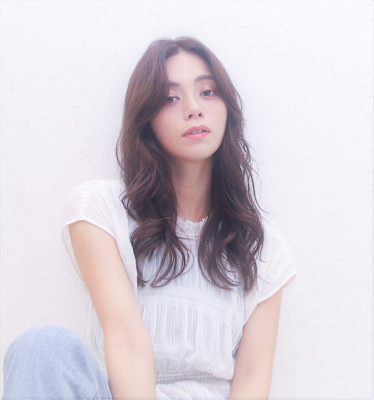 イメチェンヘアスタ イル グレーベージュ　アッシュカラー