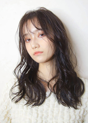 似合わせカットツヤ髪　ウエーブヘア　シルキーベージュ