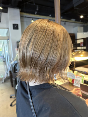 ミルクティーベージュ