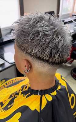 シルバー×スキンフェード