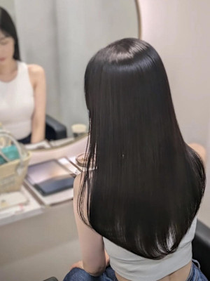 《韓国ヘア》レイヤーカット×髪質改善ストレート