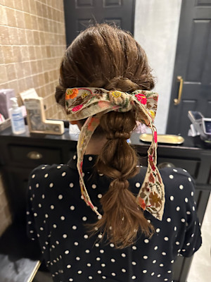 ポニーテールリボンアレンジ