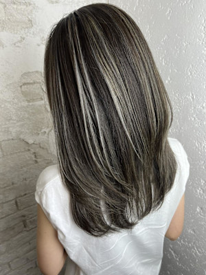 白髪ぼかしハイライトイルミナカラー池袋