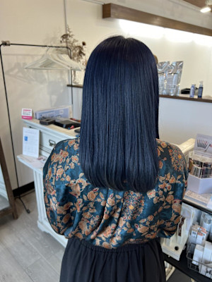 ネイビーカラー