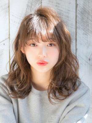 20代30代40代巻き髪のようなふんわりデジタルパーマ