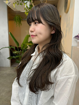 Knit×顔まわりレイヤー