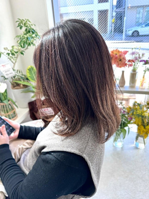 《花屋併設》ブラウンカラー/レイヤーカット　　