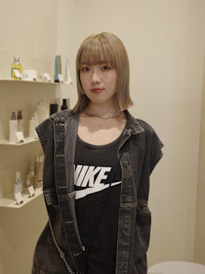 【清水夏生】ブリーチ１回イエローベージュ