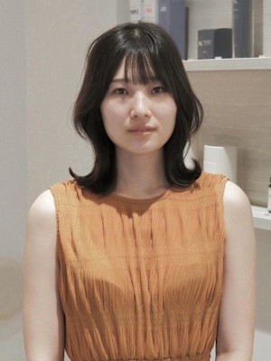 レイヤーカット大人ミディアム