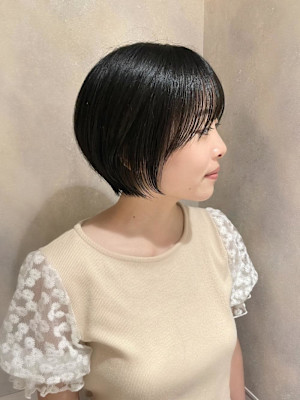 ショートボブ×丸みショート×ひし形ヘア×前髪あり×横浜
