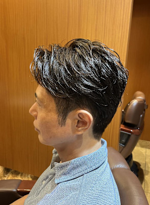 銀座　理容室　アイロンパーマ　ビジネスマン