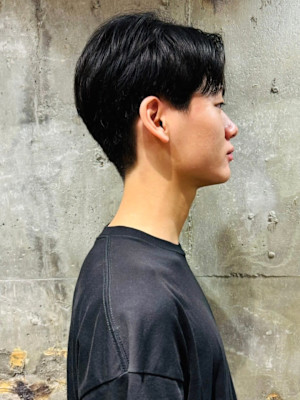 メンズショート　爽やか　黒髪　メンズカット　20代30代