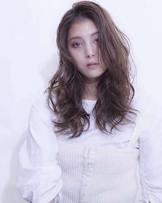 ピンクブラウン　シアーカラー　美髪　レイヤーセミディ