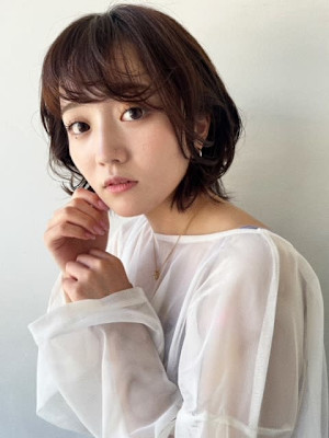 肩上カールボブ