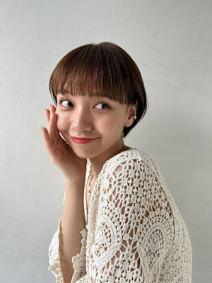 ワイドバングのコンパクトショート