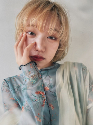 顔周りレイヤーで遊ぶミニマムボブ