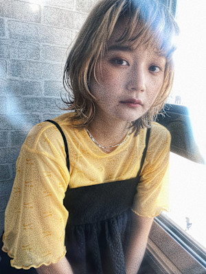 ナチュラルガーリーなウルフボブ