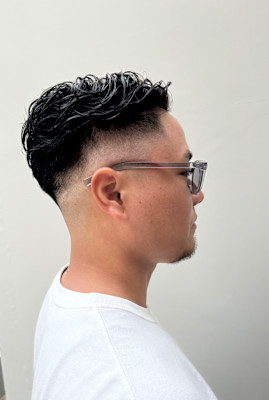 あなたの似合うが見つかる！　メンズ7:3分けニュアンスパーマ