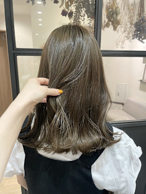 オリーブグレージュ＊担当yuki