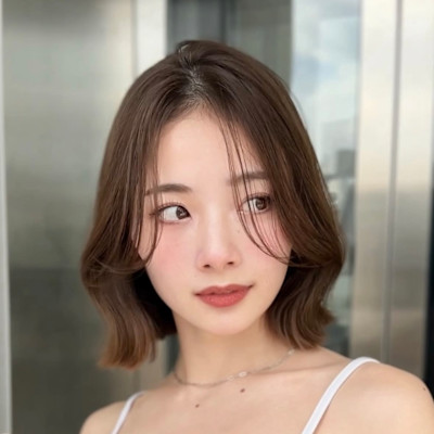 韓国　ボブ　タッセルボブ　顔まわりレイヤー　グレージュカラー