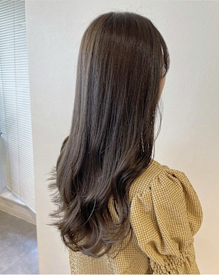 大人美人オリーブベージュヘルシースタイルふんわりカール小顔