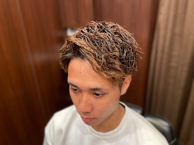 ツイストアップバング