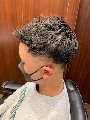 フェードパーマ