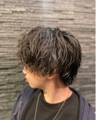 ツイストスパイラルパーマ×センターパート