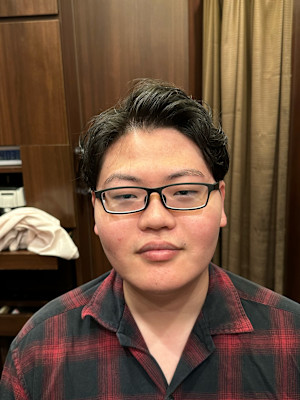 ナチュラル七三分け