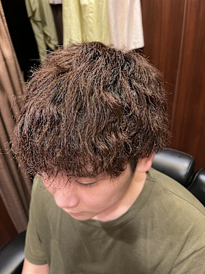 スパイラルパーマ