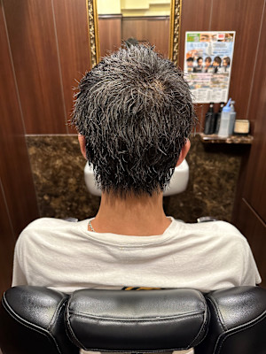 スパイキーショート