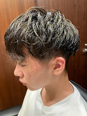 ふんわり束感パーマ