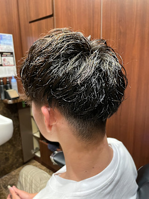 ふんわり束感パーマ