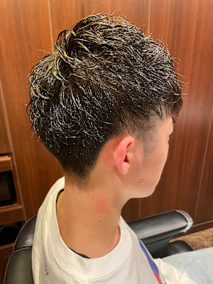 ヒロ銀座ツーブロックスタイル